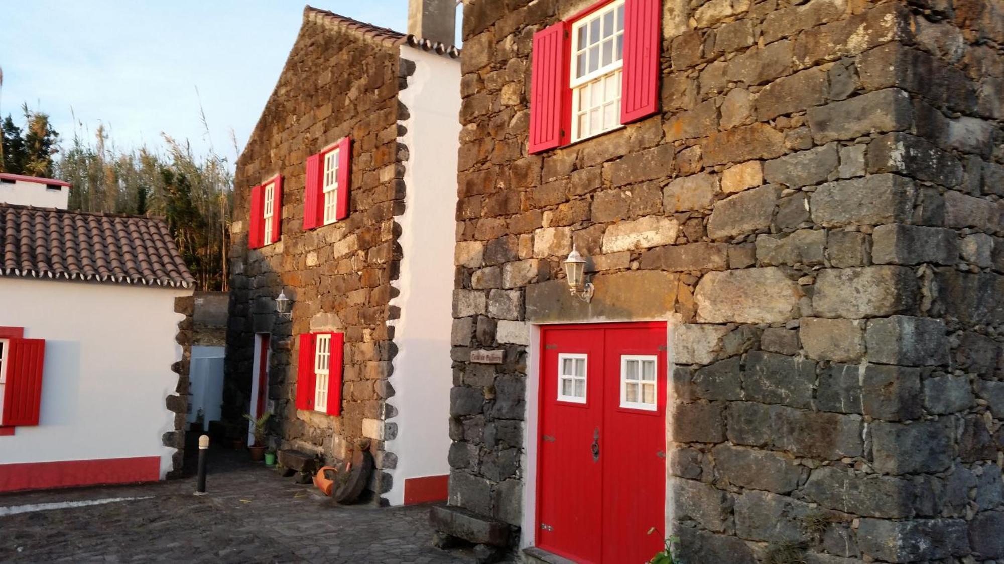 Casal Do Vulcao Guest House Capelo Exterior photo